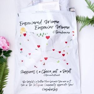 20-19x24 Women’s Empowerment Polymailer